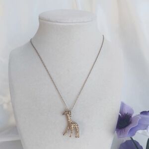 J Crew Giraffe Pendant Necklace Long Chain Gold Tone 36 Inch Like New